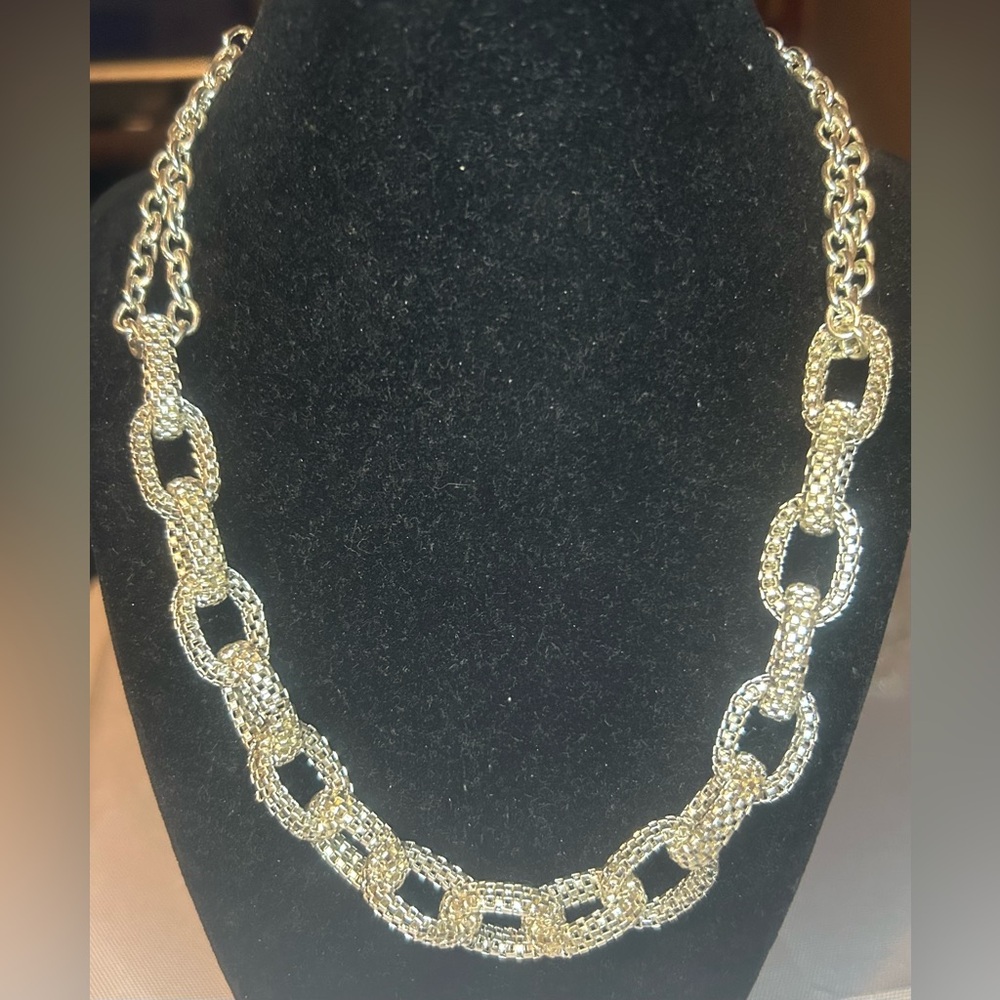 Elegant Silver Chain Necklace